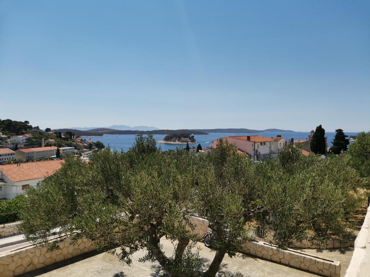 Apartment Buzolic Hvar Town Exterior photo